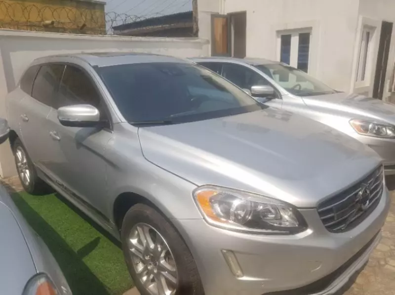 Volvo XC60   - 2015