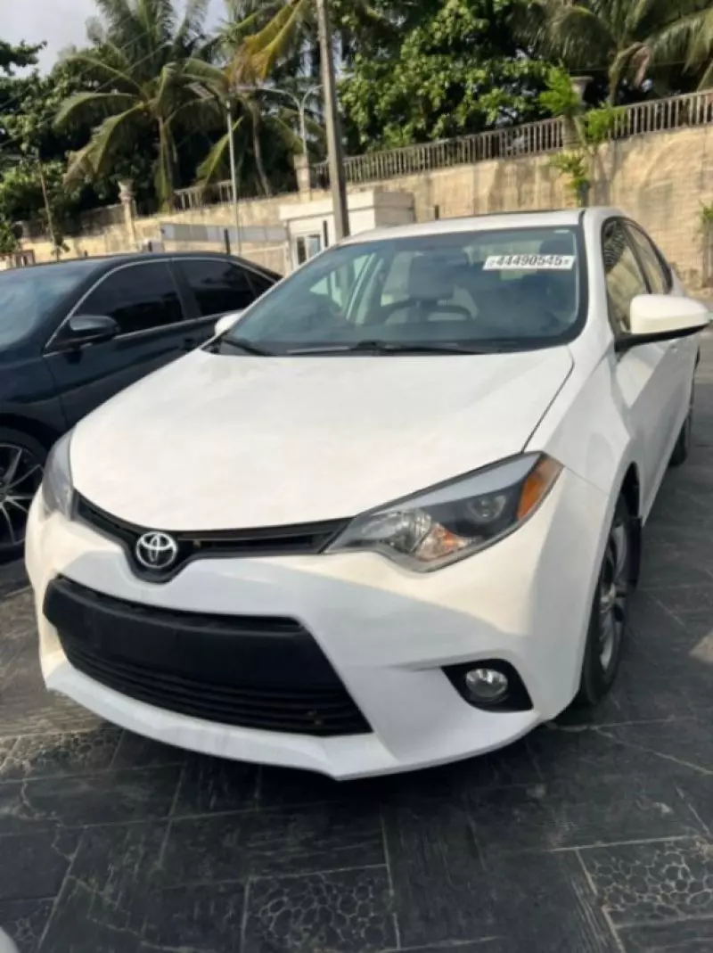 Toyota Corolla   - 2013