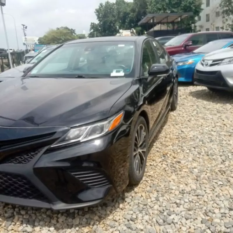 TOYOTA Camry - 2018