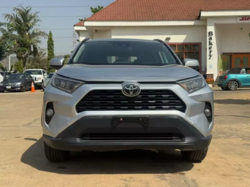 Toyota RAV4   - 2020