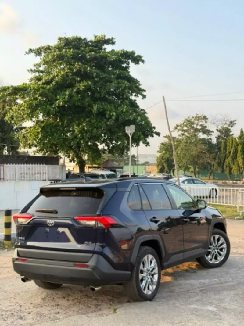 Toyota RAV 4 - 2020