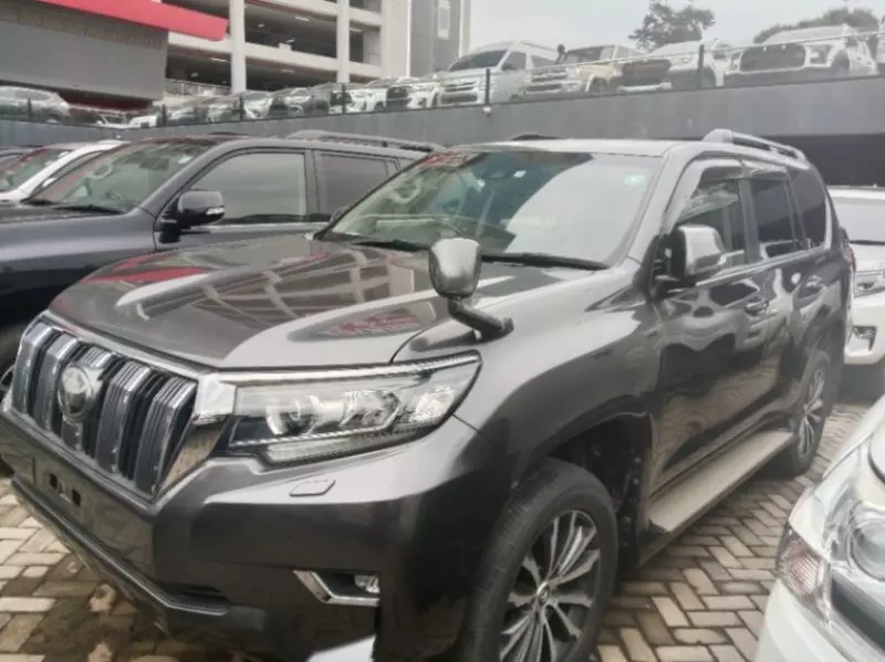 Toyota Landcruiser Prado   - 2019