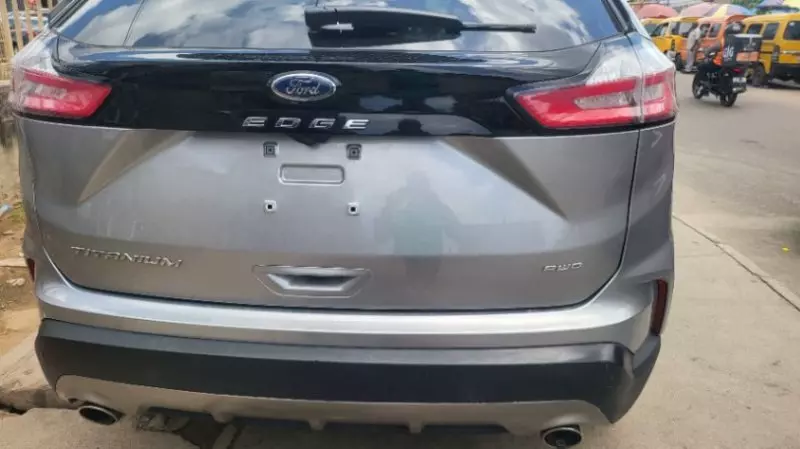 Ford Edge   - 2022