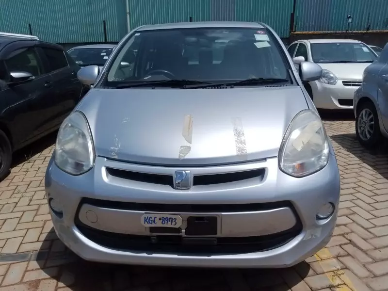 Toyota Passo   - 2012