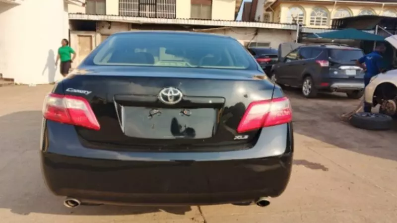 Toyota Camry   - 2007