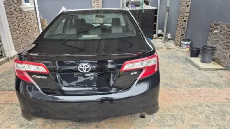 TOYOTA Camry   - 2011