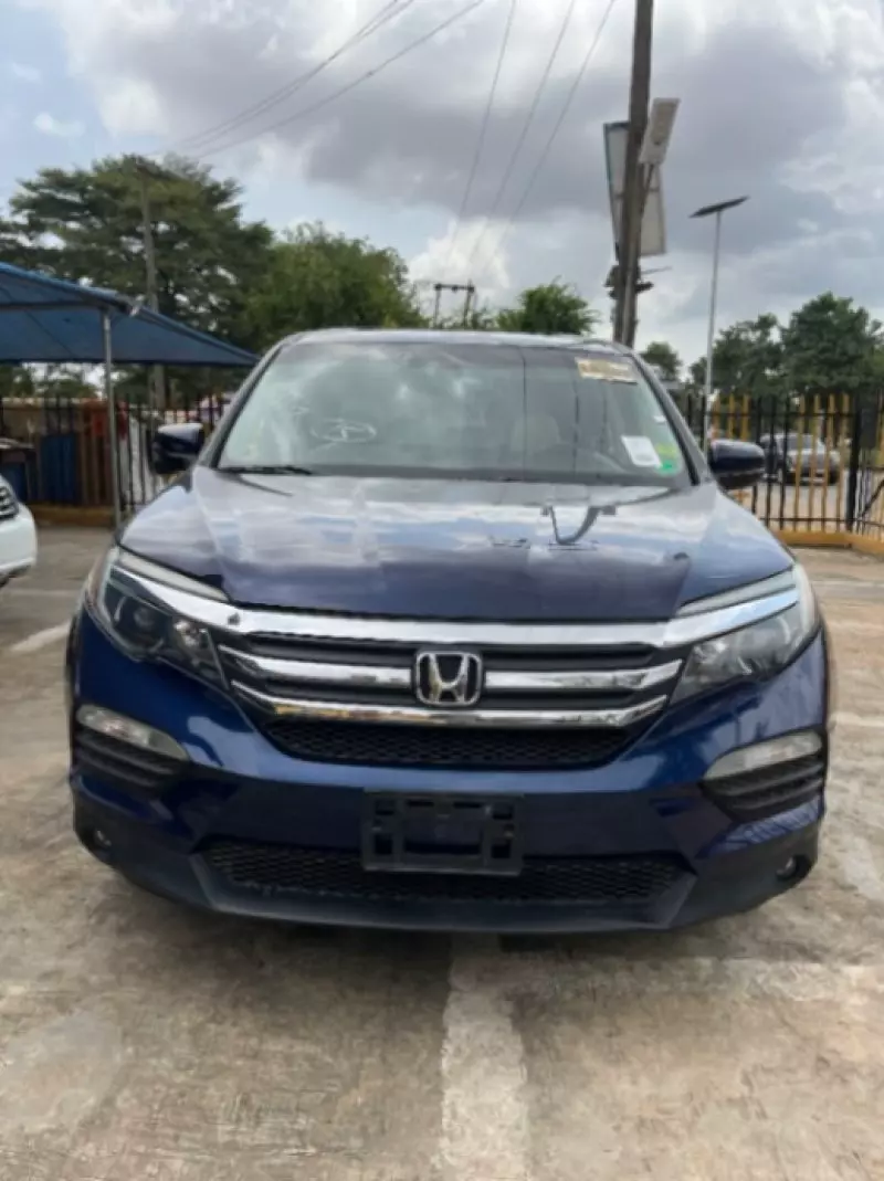 Honda Pilot   - 2018