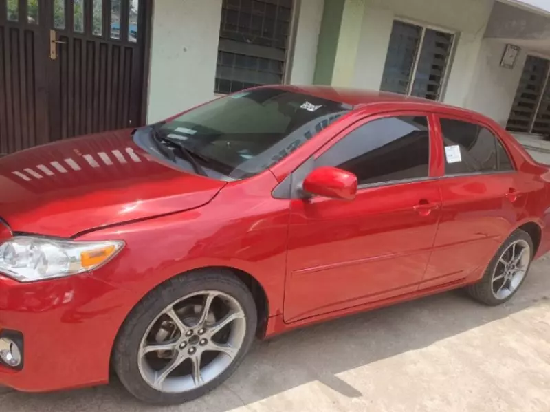 Toyota Corolla   - 2013