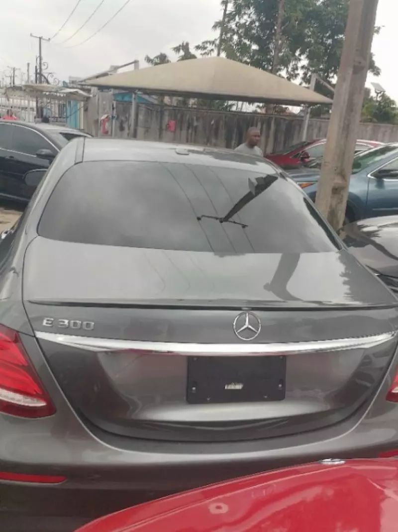 Mercedes-Benz E 300   - 2017
