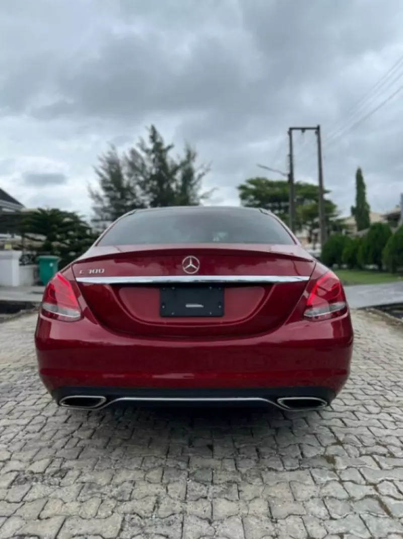 Mercedes-Benz C 300 - 2016