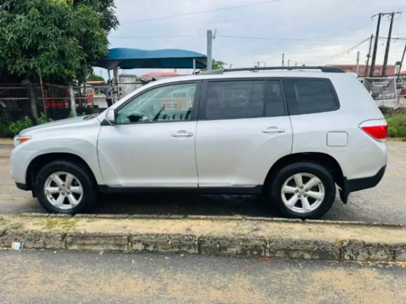 Toyota Highlander   - 2008