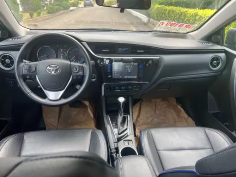Toyota Corolla   - 2017