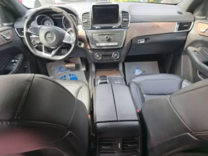 Mercedes-Benz GLE-Class   - 2016