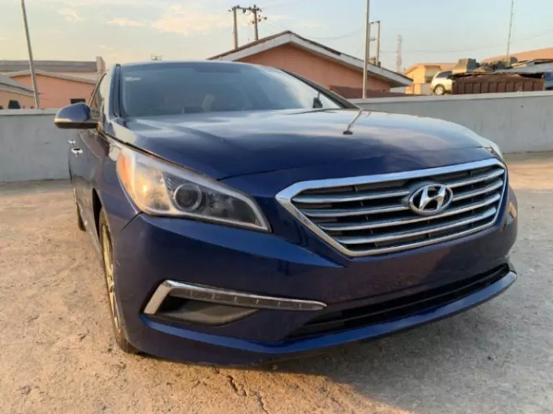 Hyundai Sonata   - 2015