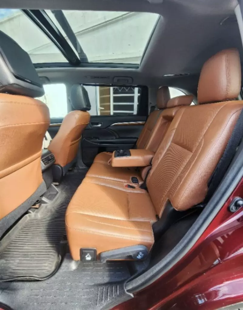 Toyota Highlander   - 2018