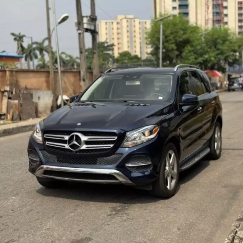 Mercedes-Benz GLE-Class   - 2017