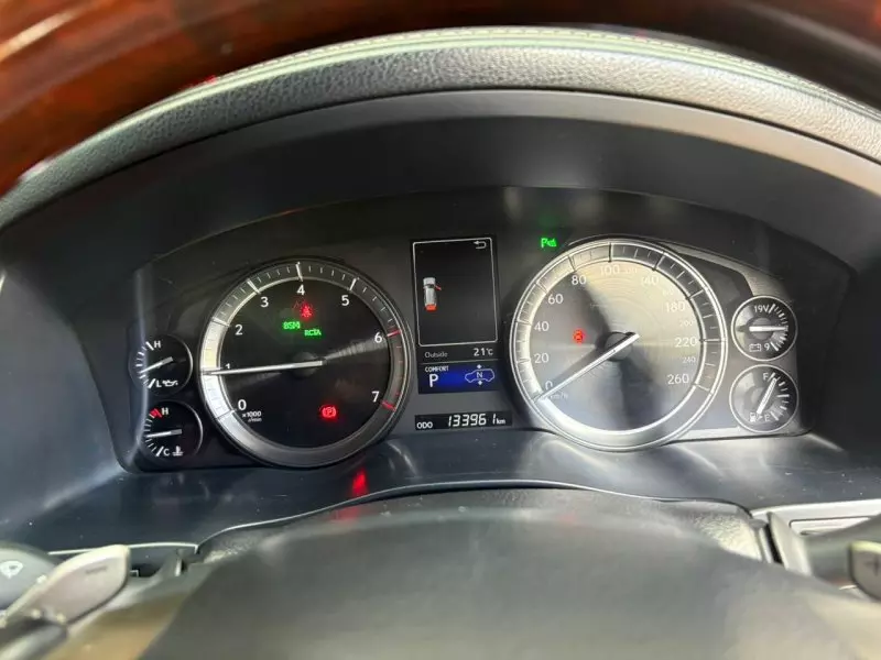 Lexus LX 570   - 2016