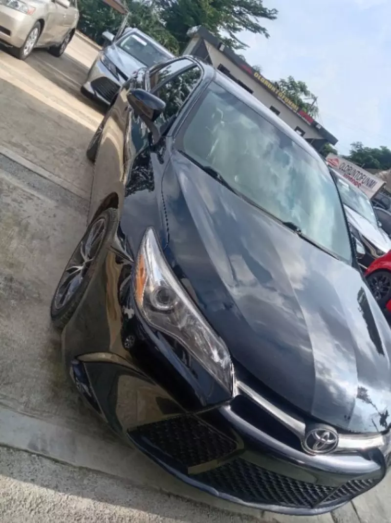 TOYOTA Camry   - 2017