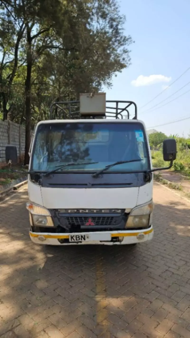 Mitsubishi Canter - 2004