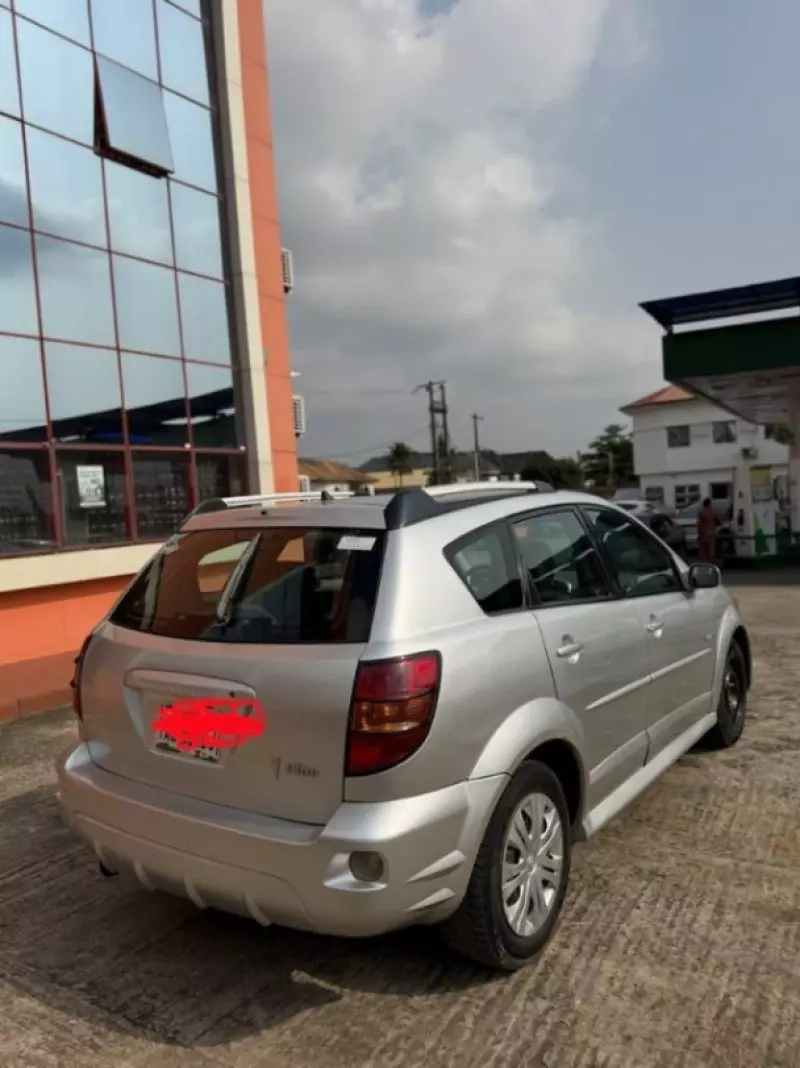 Pontiac Vibe   - 2007