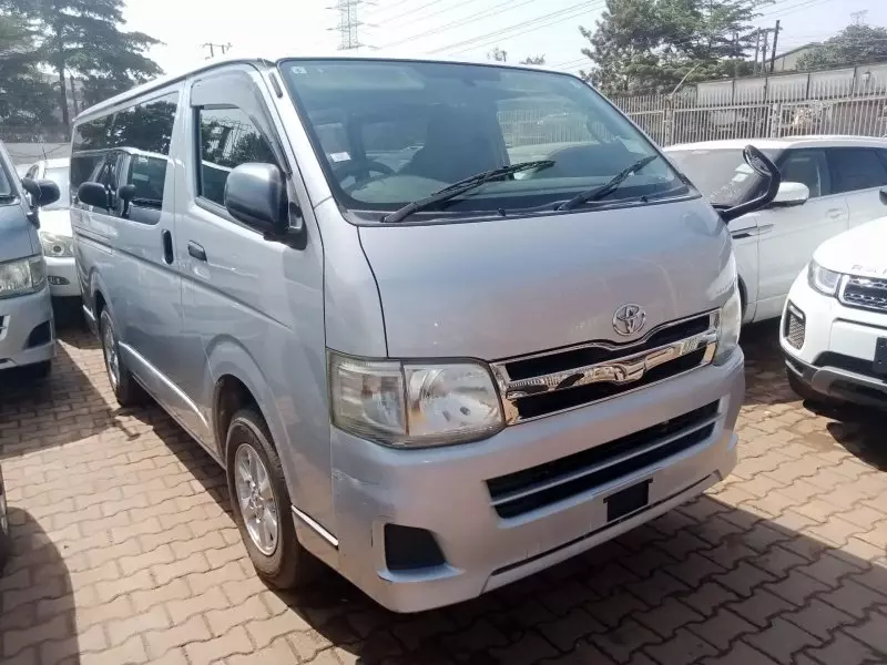 Toyota Hiace   - 2014