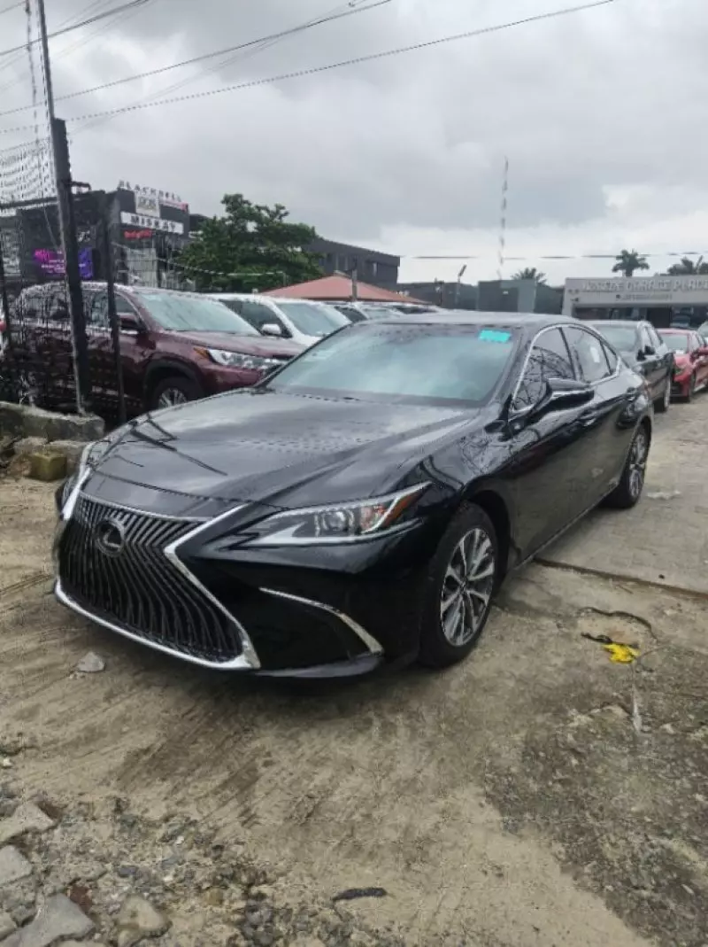 Lexus ES 350 - 2022