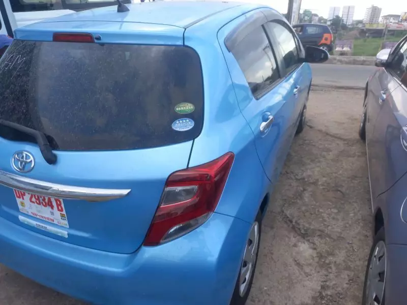 Toyota Vitz - 2015