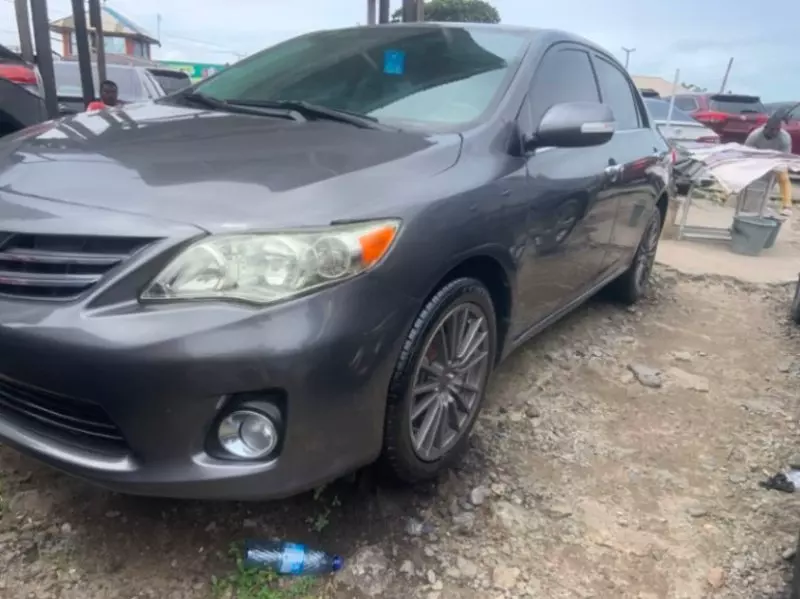 TOYOTA Corolla   - 2012