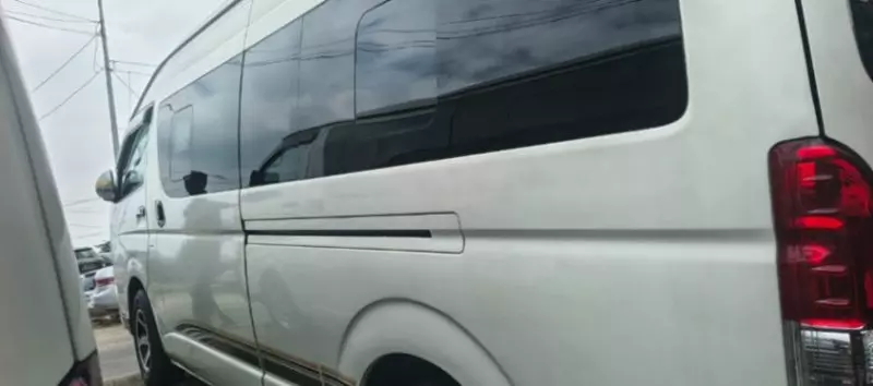 TOYOTA Hiace   - 2017
