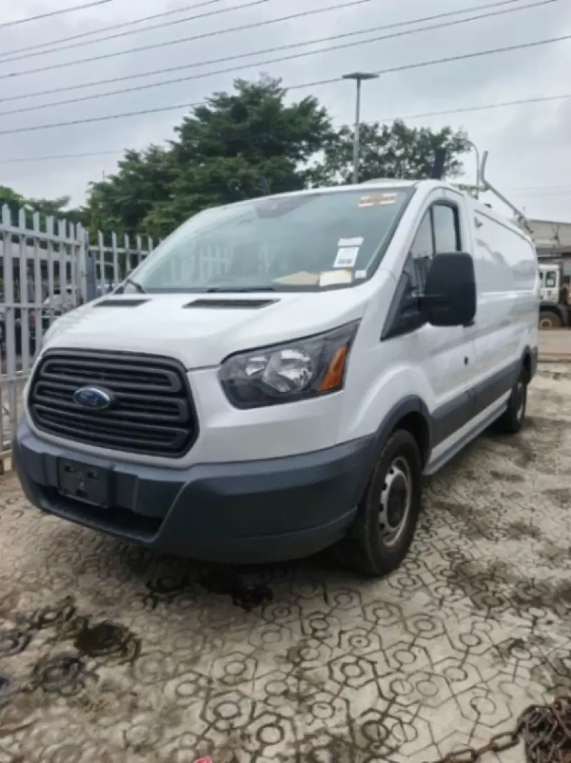 Ford Transit   - 2015