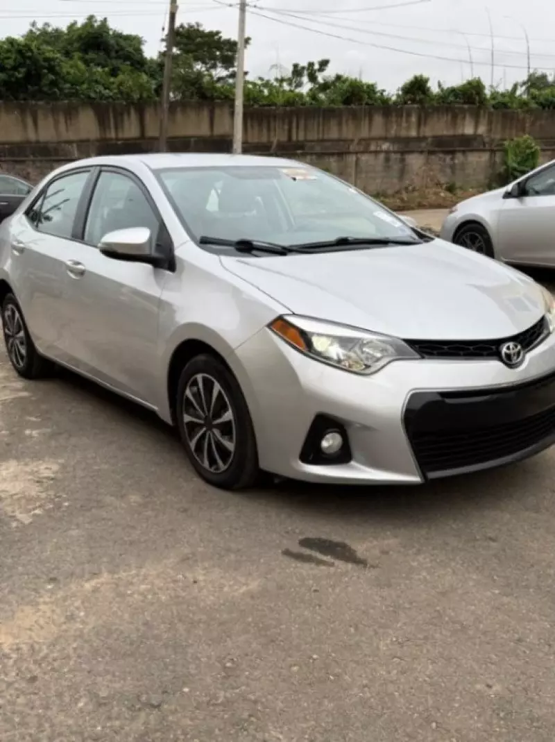 TOYOTA Corolla   - 2016