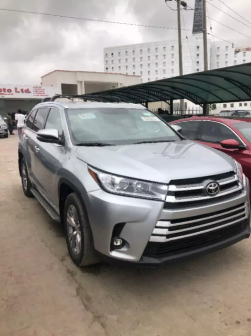 Toyota Highlander   - 2009