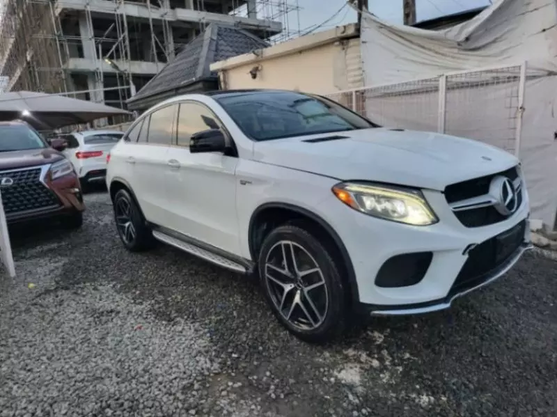 Mercedes-Benz GLE-Class   - 2017
