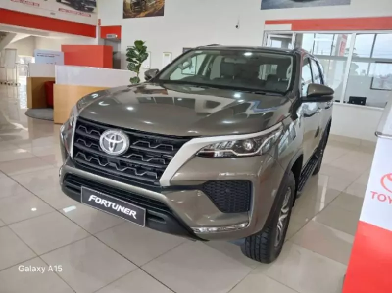 Toyota Fortuner   - 2025