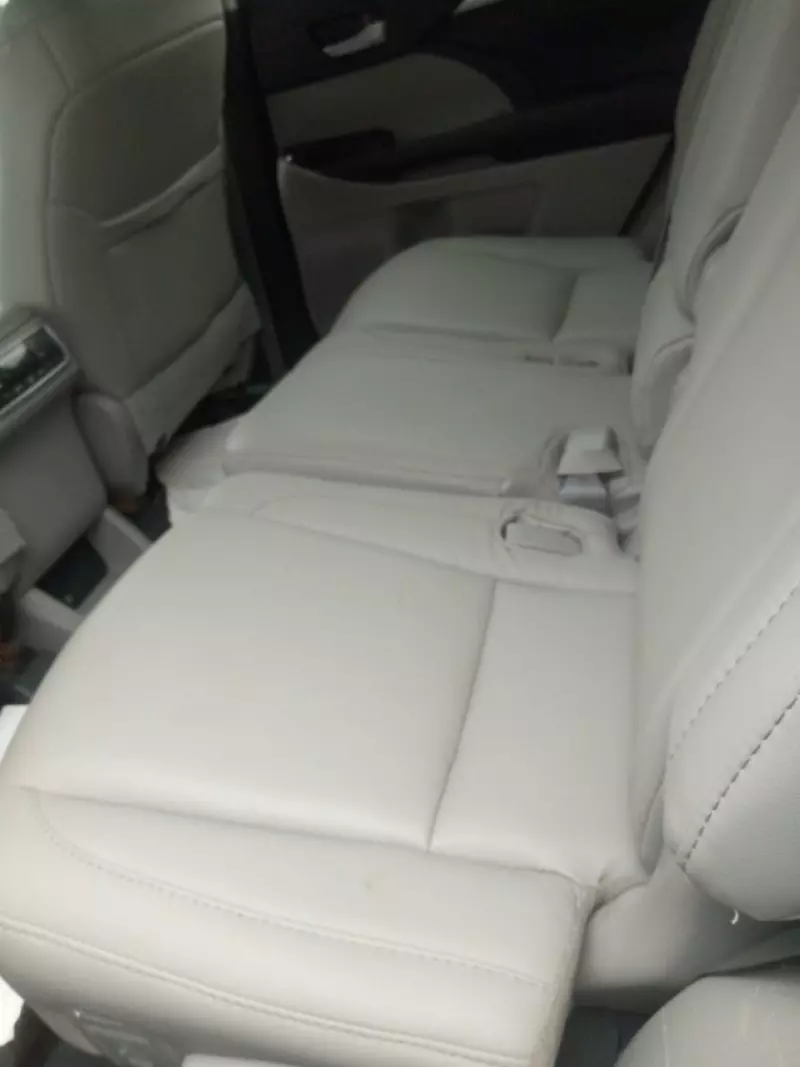 TOYOTA Highlander   - 2015