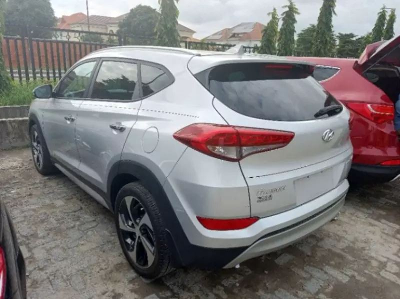 Hyundai Tucson   - 2018