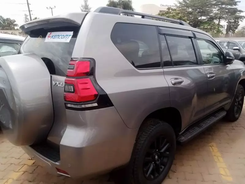 Toyota Landcruiser Prado   - 2018