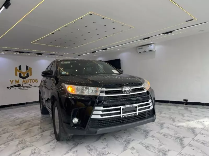 Toyota Highlander   - 2018