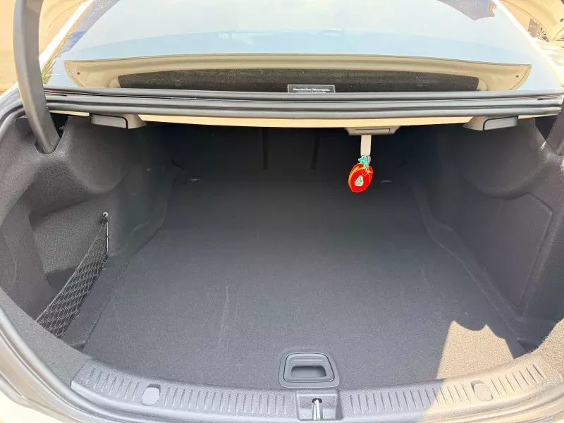 Mercedes-Benz E 200   - 2020
