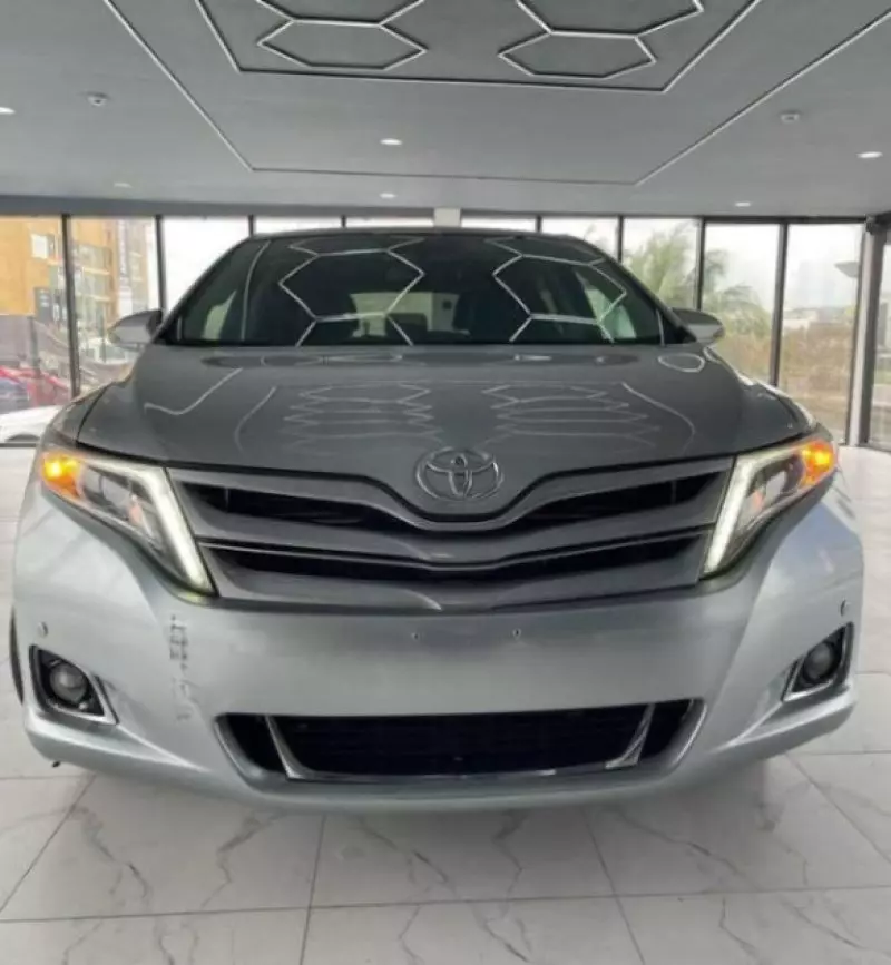 TOYOTA Venza   - 2016