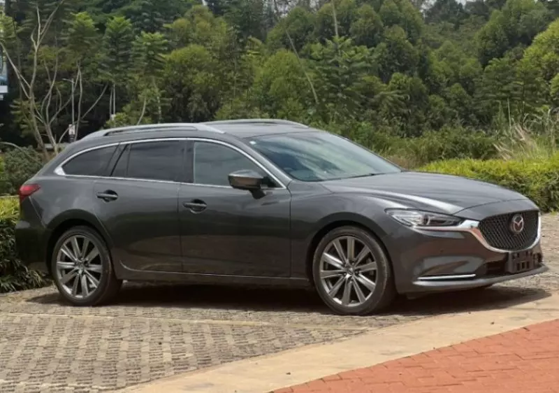 Mazda Atenza    - 2018