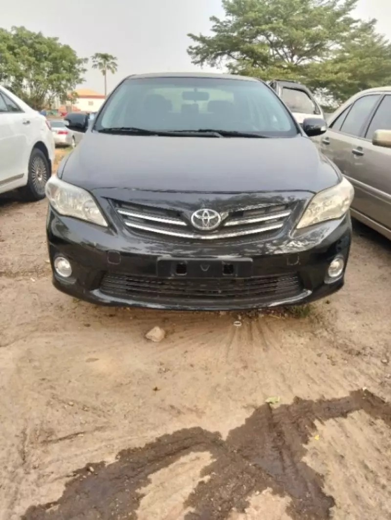 Toyota Corolla   - 2010