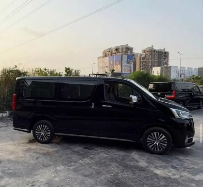 Toyota Granvia   - 2024