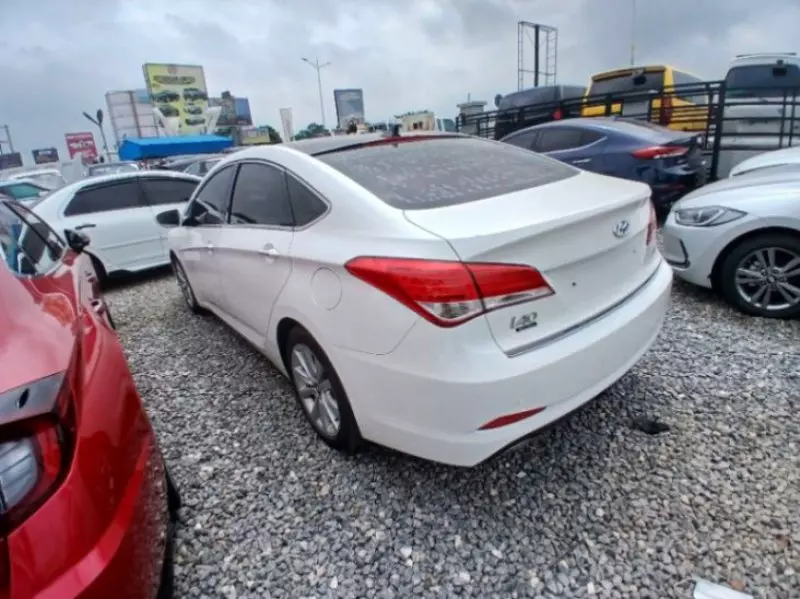 Hyundai i40   - 2012