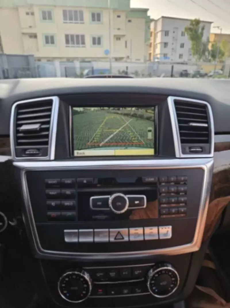 Mercedes-Benz ML 350   - 2012