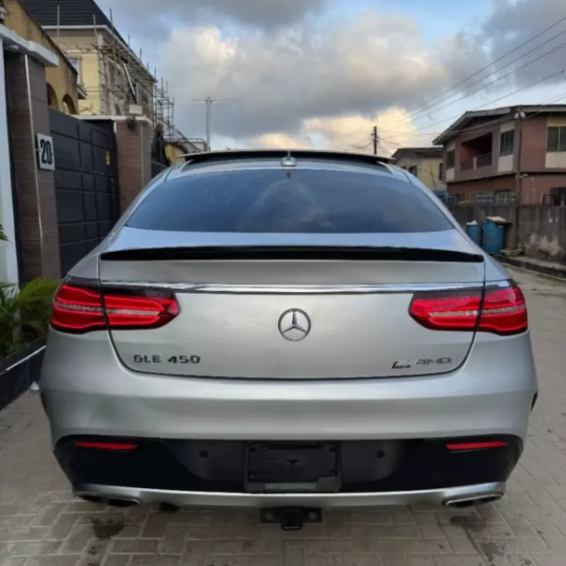 Mercedes-Benz GLE-Class   - 2016