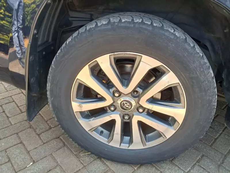Toyota Landcruiser   - 2016