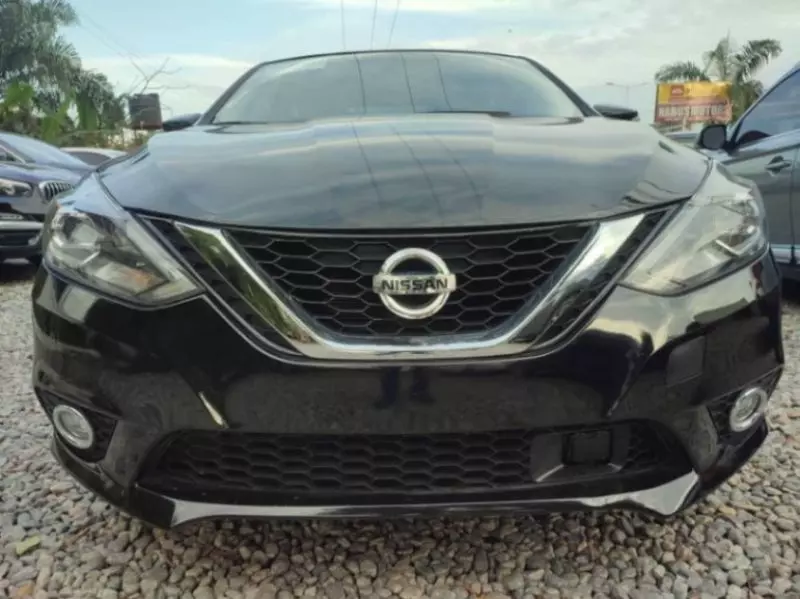 Nissan Sentra   - 2018