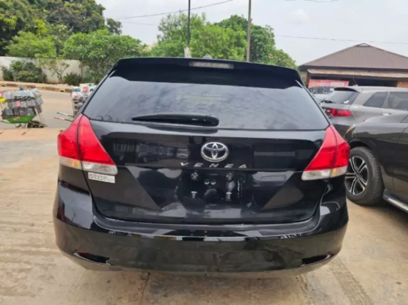 Toyota Venza   - 2013
