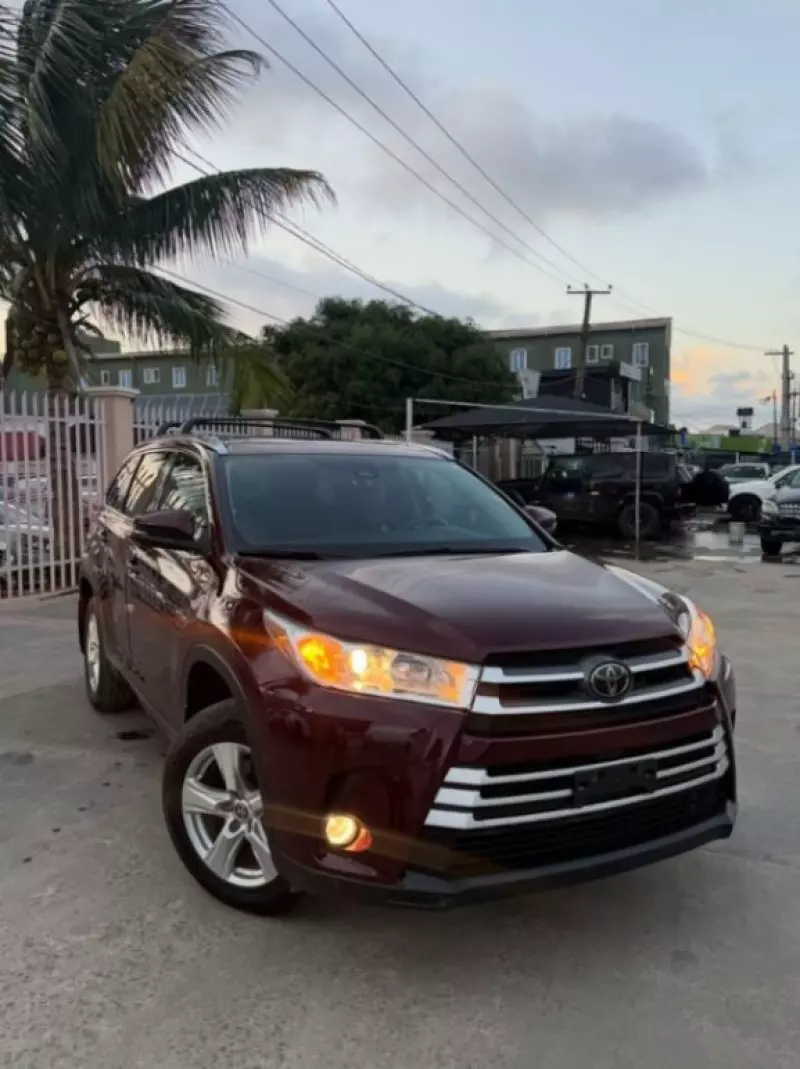 TOYOTA Highlander   - 2018